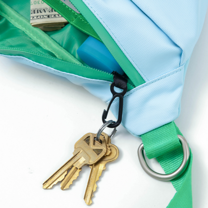 PREORDER - Hands-Free Dog Walking Bag with Leash (4 Pack)